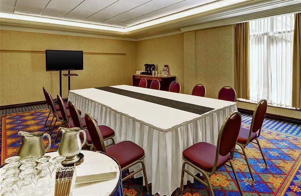 Sheraton Toronto Airport Hotel & Conference Centre