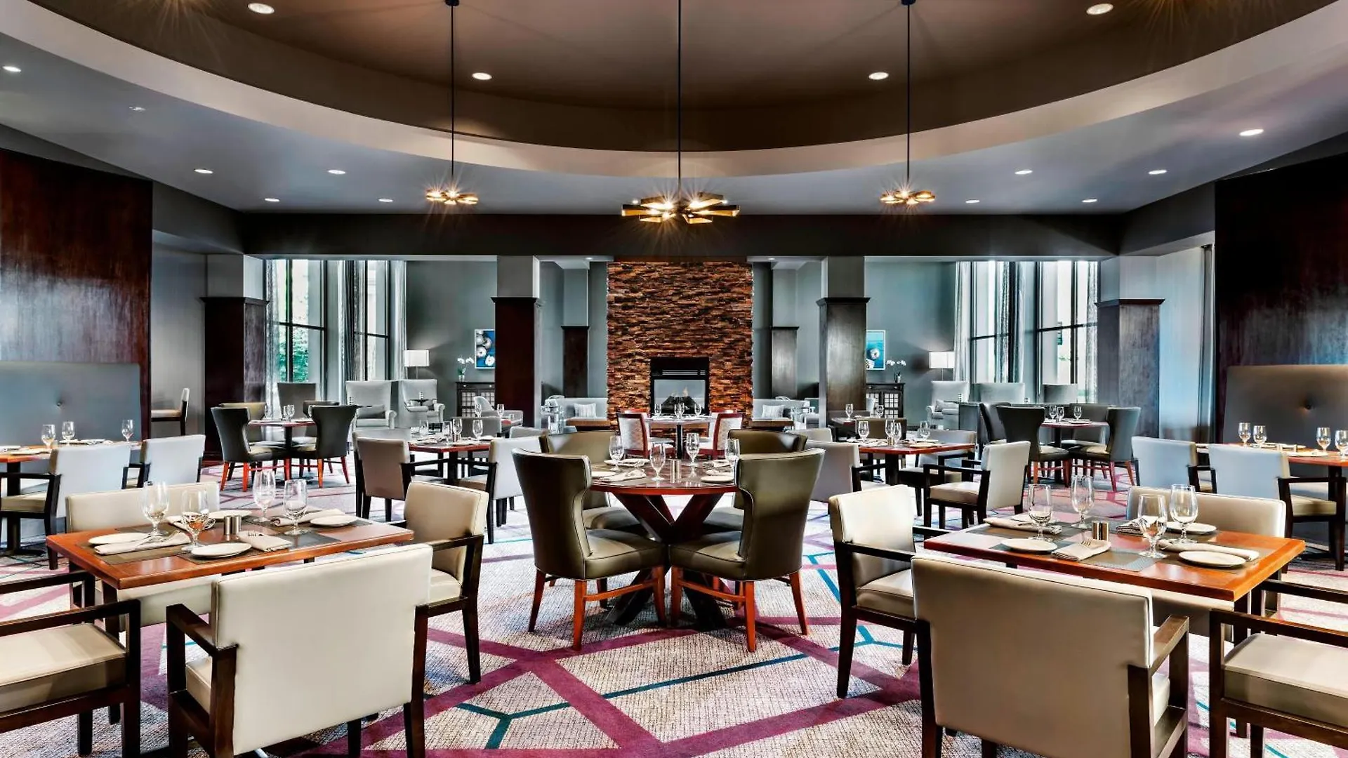 Sheraton Toronto Airport Hotel & Conference Centre