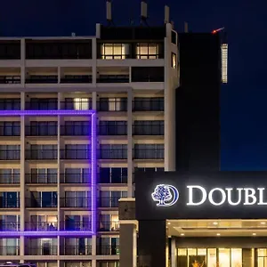 Doubletree By Hilton North Hotel YYC